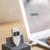 trezor_white
